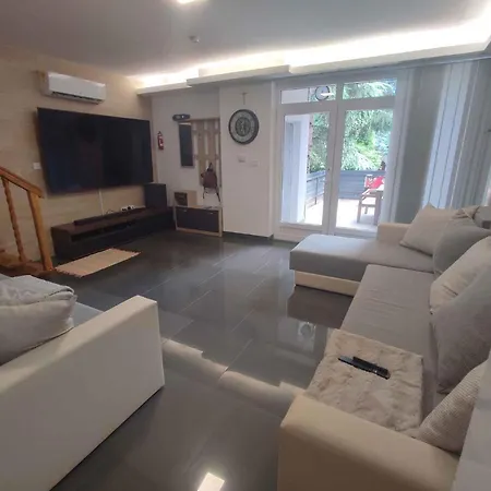 In - Balaton 45332 * Vonyarcvashegy