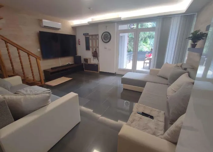 In - Balaton 45332 * פוניארצוושהג'